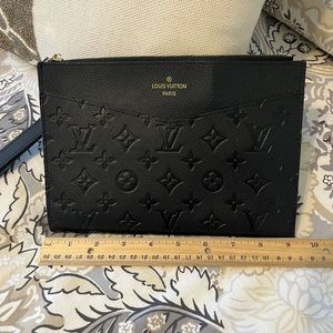 Designer Inspired wrislet